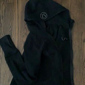 Black lululemon zipper up size 2